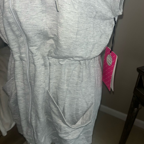 Yogalicious Sleeveless Jacket size lg - Picture 2 of 7